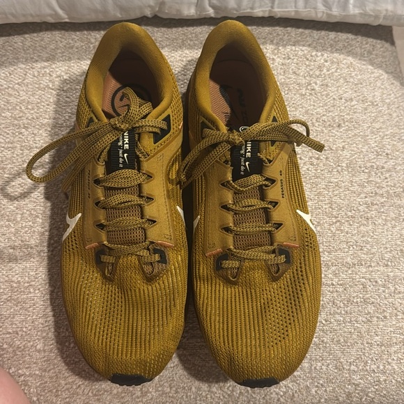 Nike Air Zoom Pegasus 40 Bronzine Size 9 - Picture 2 of 10